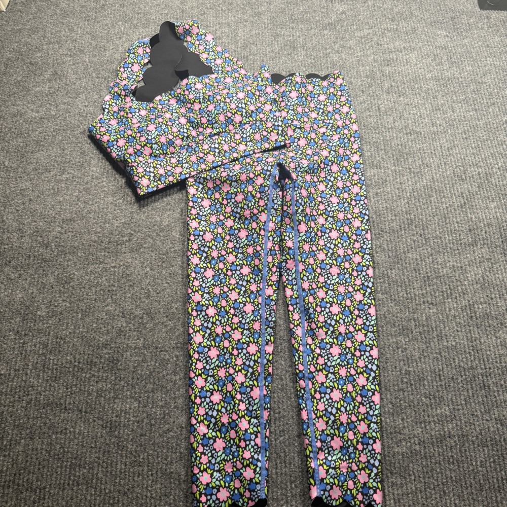 SSYS The Label 2 Piece Activewear Set Bra Medium Leggings Small Scalloped Floral